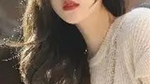 巴神与六冠王合影庆祝，荣获欧洲金靴第六尊；回顾历届金靴得主荣耀时刻