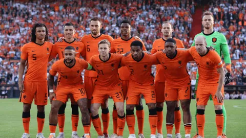 第34届乒乓球亚洲杯完美收官，王楚钦和王曼昱成功夺冠